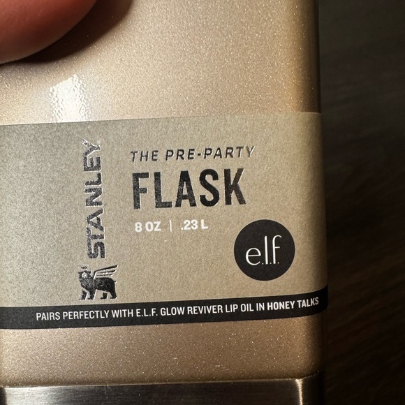 Stanley Metallic Flask 8 oz - Picture 2 of 5